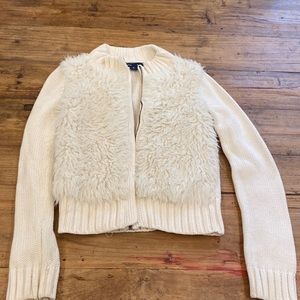White zipper sweater with fur -Gapkids Size 8